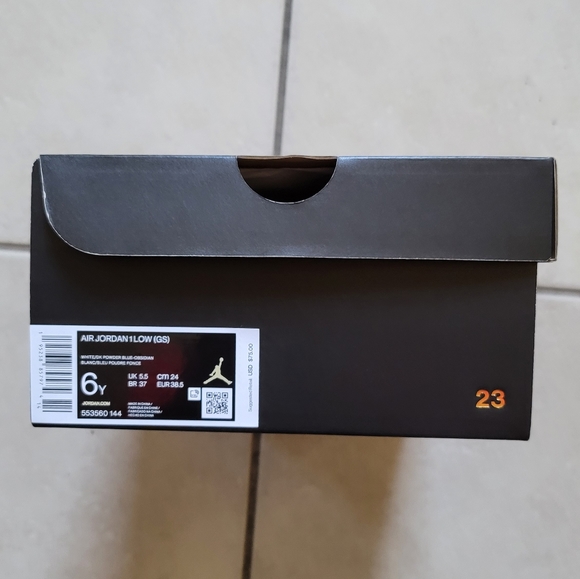 Jordan 1 low GS UNC Different sizes - Picture 10 of 11